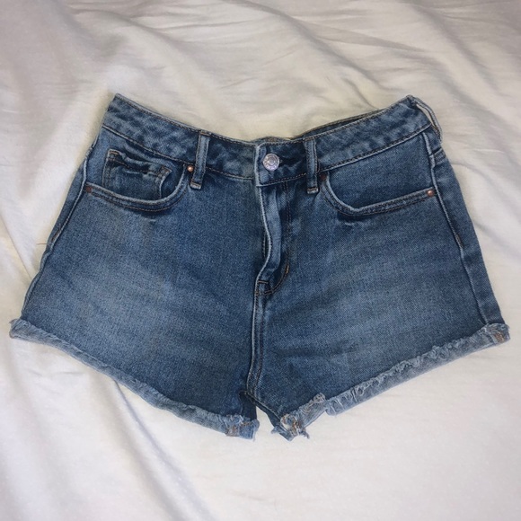 Shorts - Picture 1 of 3